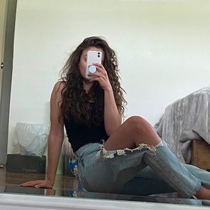 Meet your Posher, Daniela